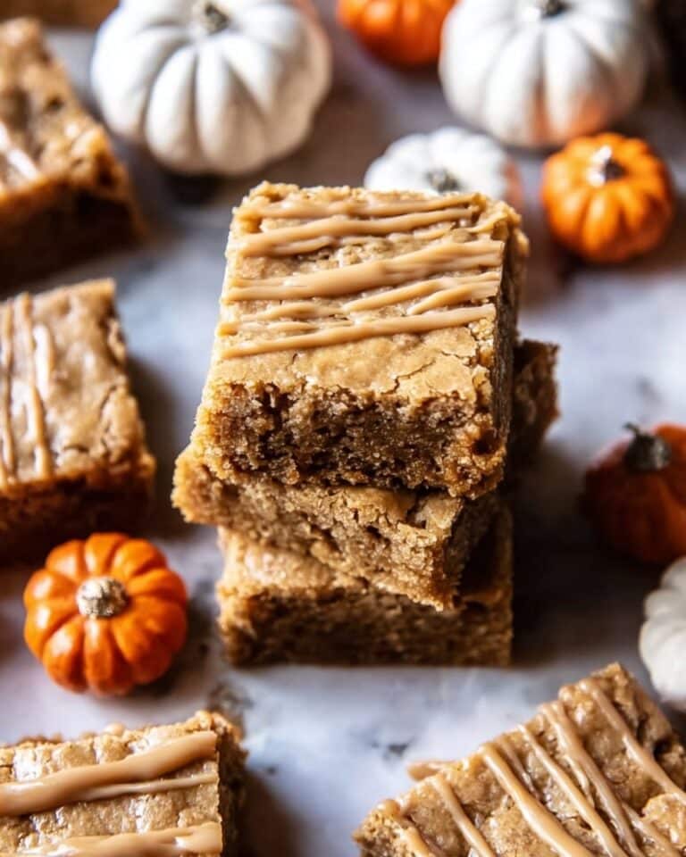 Easy Pumpkin Maple Blondies with Brown Sugar Glaze Recipe
