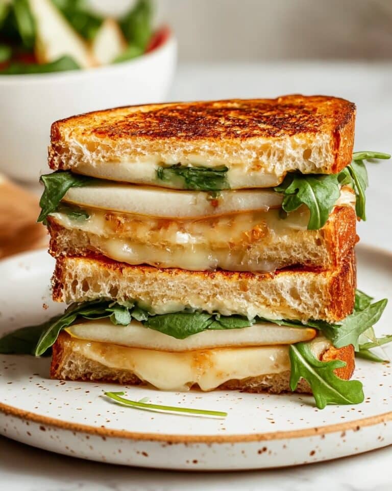 The Ultimate Spicy Cheddar & Apple Fall Veggie Sandwich Recipe